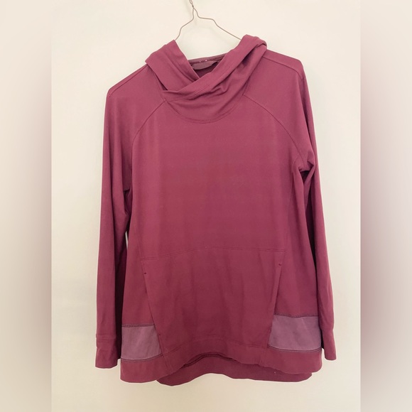 Lululemon pullover - Picture 1 of 3